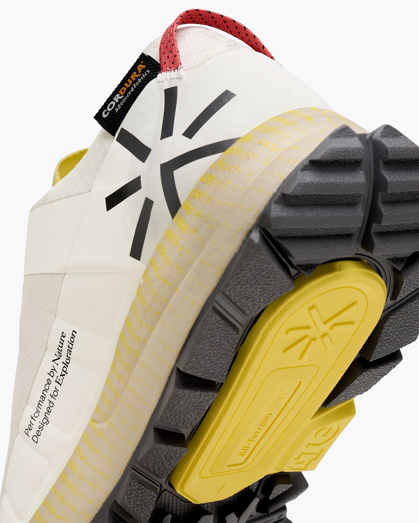 Zenda Flash White | Tropicfeel