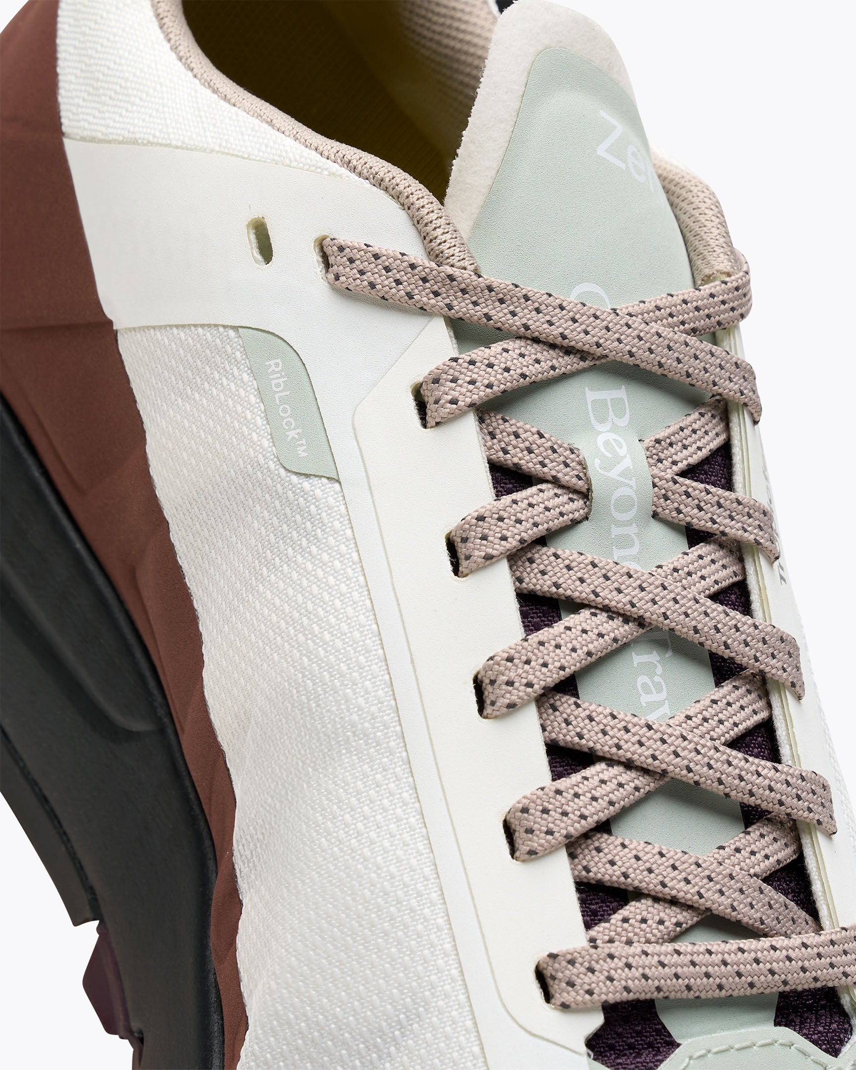 Zenda Sneakers | Tropicfeel