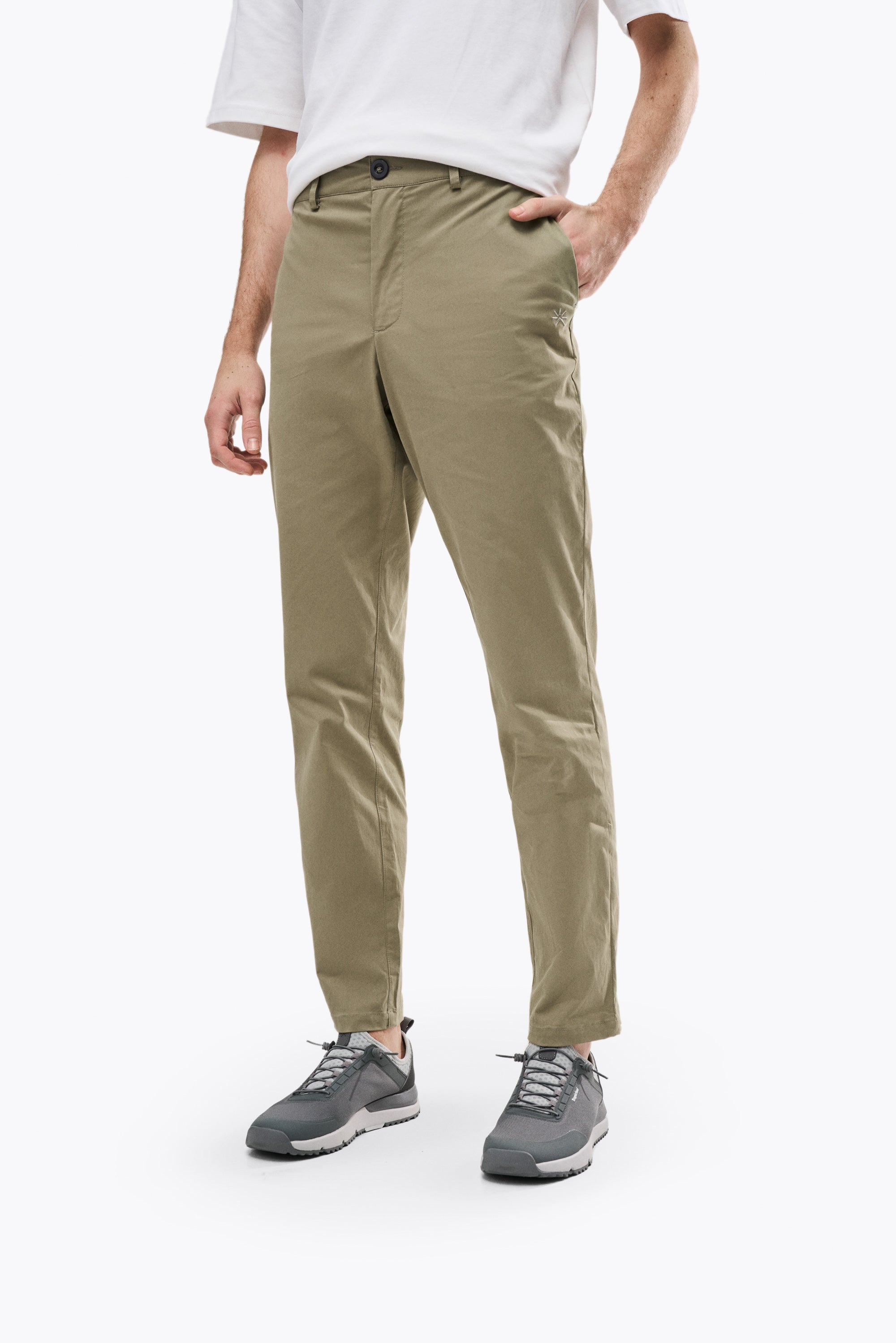 NARROW CHINO PANTS KHAKI ナロウ チノパン カーキ Men's Skinny Chino Pants | Men's Clearance | HollisterCo.com