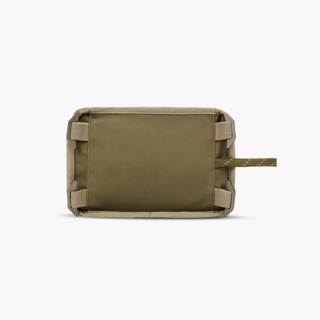 新品未使用　F.C.R.B UNDER LAYER HIGHNECK KHAKI Nook Backpack Pouch Olive Green | Tropicfeel